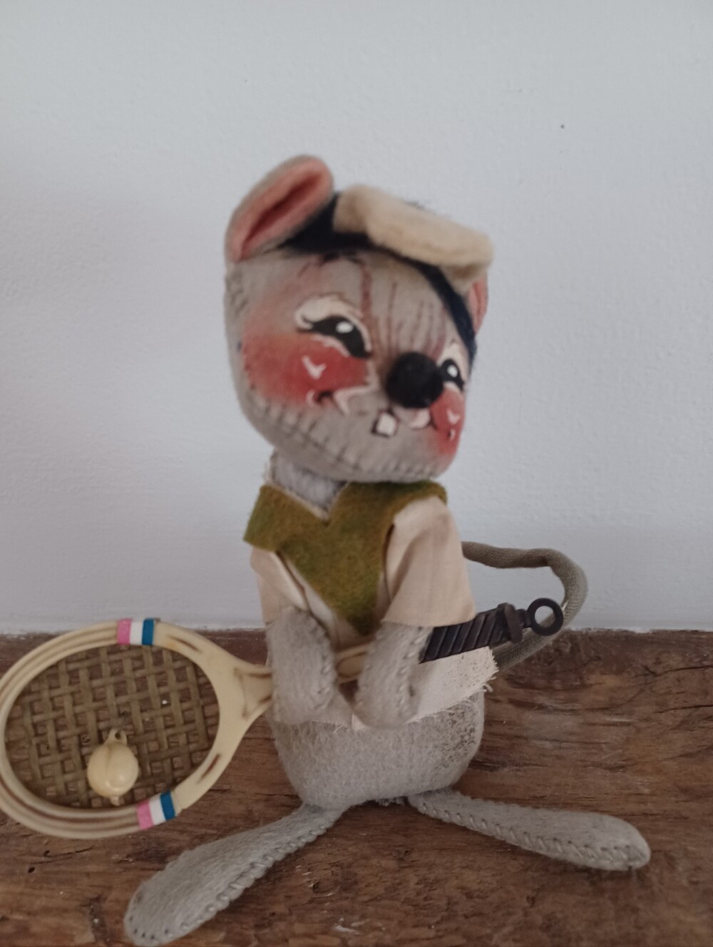 Vintage 1965 Annalee Mobillitee Tennis Mouse  .